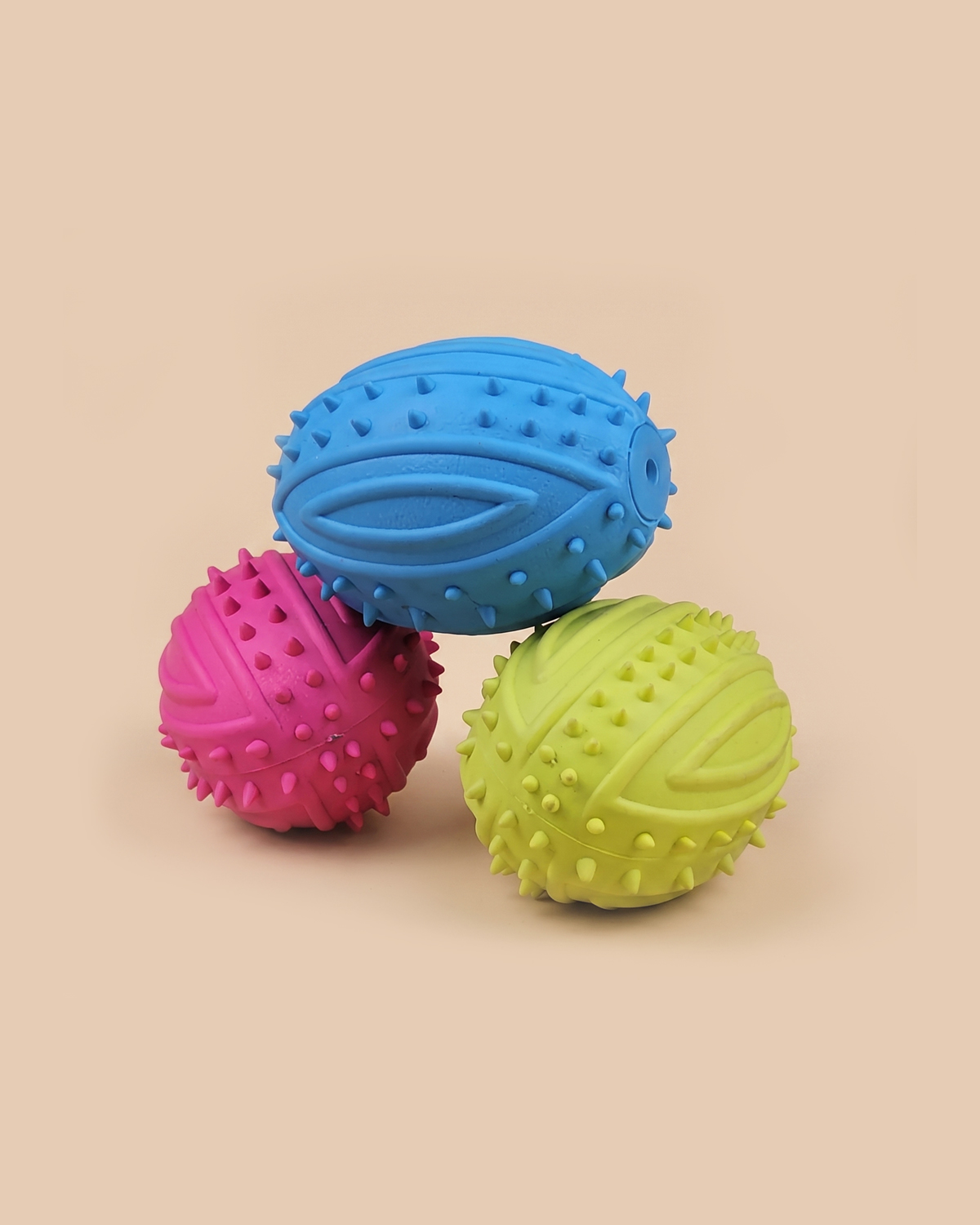 Pelota para perros ovalada chillona